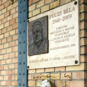 Puczi Béla emléktábla és tér