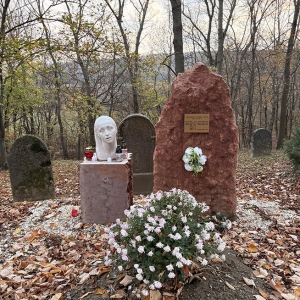 ROMA HOLOKAUSZT EMLÉKMŰ (Héreg)