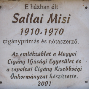 Sallai Misi emléktáblája (2001)