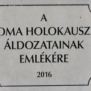 Segesd - Roma holokauszt emléktábla