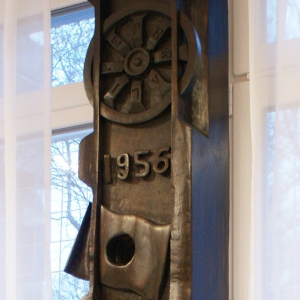 Újpesti kopjafa 56-os hősök emlékére